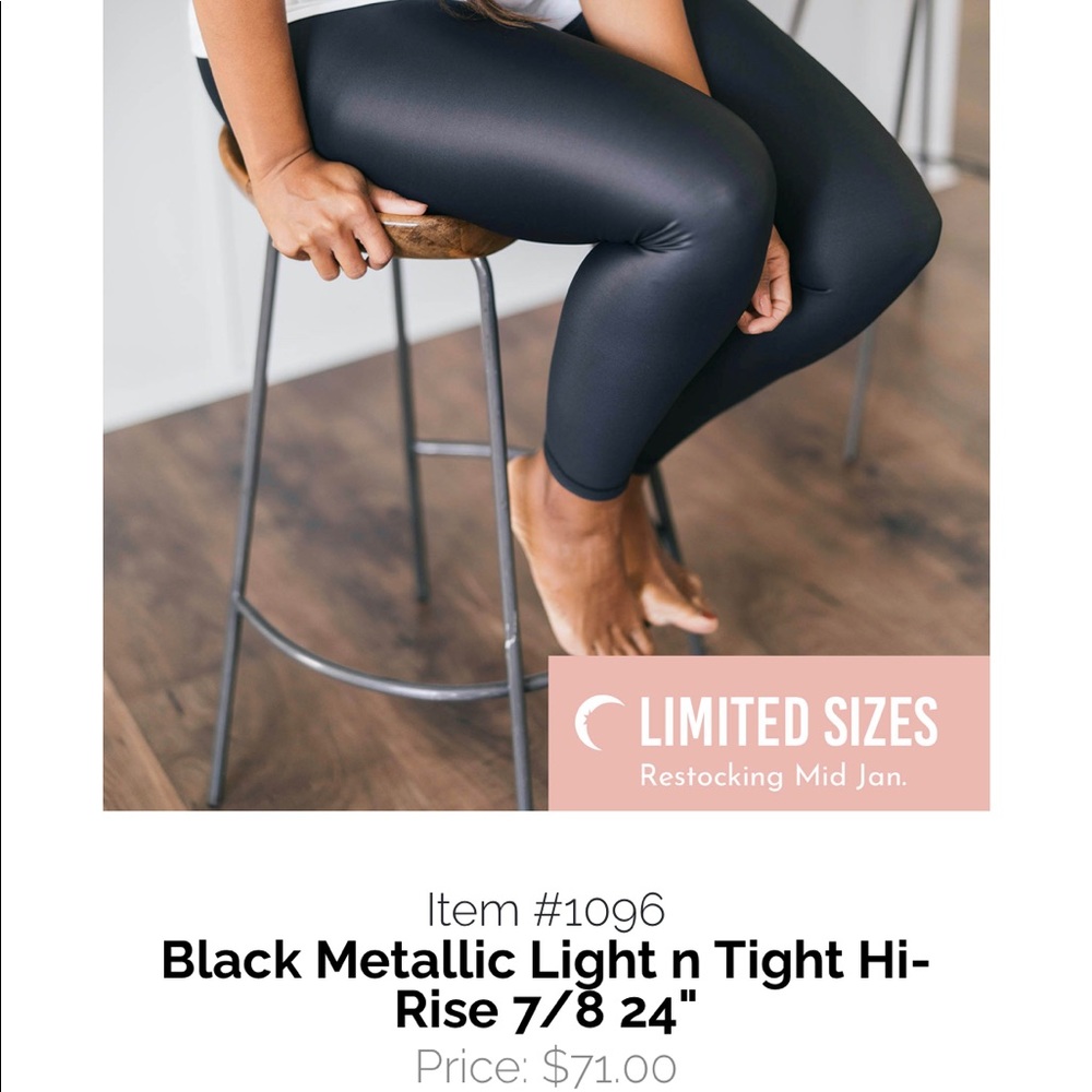 Black Metallic LnT LightnTight NWOT